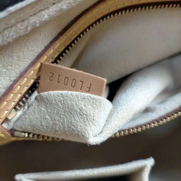 Louis Vuitton LV Shoulder Bag Looping MM Brown Monogram 900-082125 - Picture 12 of 13